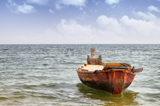 浮游渔船和海上图片