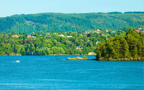 旅游度假和行挪威斯堪的纳维亚卑尔根附近的风景和海湾图片