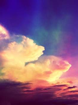 在已过滤的图像中天云季节颜色彩美丽的化编辑图片
