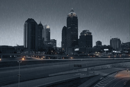 美国佐治亚州特兰大雨夜天际图片