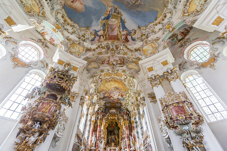 德国富森巴伐利亚附近的威斯教朝圣堂内部图片