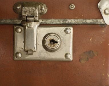 古董后备箱锁图片