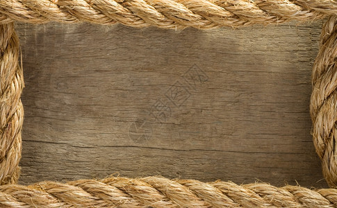作为木材背景纹理的船舶绳索图片