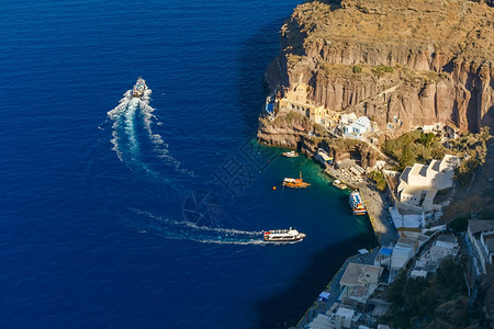 希腊圣托里尼爱琴海岛现代首都法拉老港MesaGialos图片