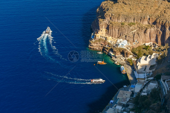 希腊圣托里尼爱琴海岛现代首都法拉老港MesaGialos图片