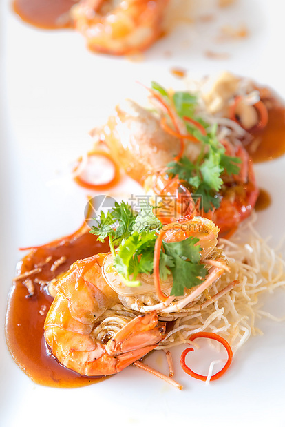 炸老虎虾烤配有塔马林酱泰国美食图片