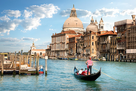 大运河和意利威尼斯圣玛丽亚德拉萨鲁特图片