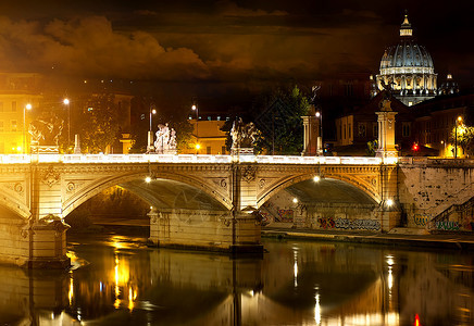 意大利罗马VittorioEmanuele桥和梵蒂冈图片