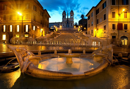 西班牙在意大利罗马的台阶和喷泉图片