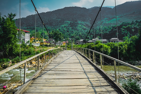 越南西北部MuCangChai的木桥图片
