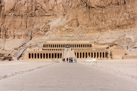 埃及卢克索Luxor埃及Oktober15埃及卢克索附近的Hatshepsut寺庙图片