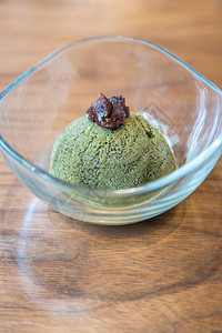 绿色茶叶雪糕冰淇淋图片