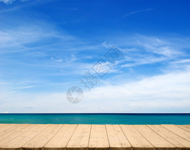 蓝色海滨图片