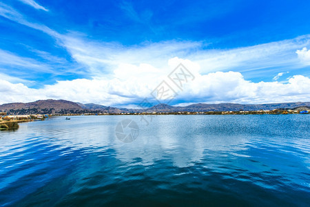 秘鲁普诺附近蒂喀卡湖图片