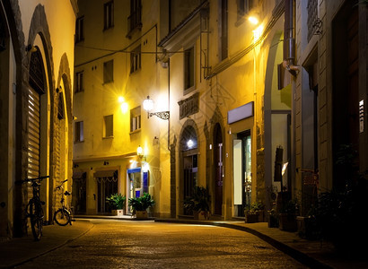 意大利晚间佛罗伦萨街图片