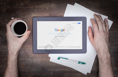 2015年6月日荷兰Herenvenen谷歌是一家美国跨公司专门从事与互联网有关的服务和产品大部分利润来自AdWords图片