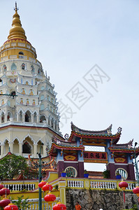 马来西亚Penang的佛教寺庙KekLokSi图片