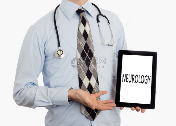 医生被孤立在白后腹骨上持有数字平板电脑神经学图片