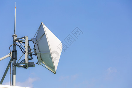 大号通信卫星和无线电发射台图片