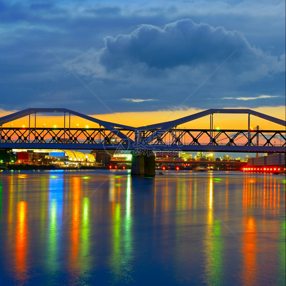 德国曼海姆市内卡河桥图片