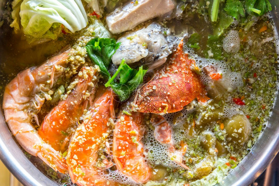 海食辣热锅蟹虾鱼图片