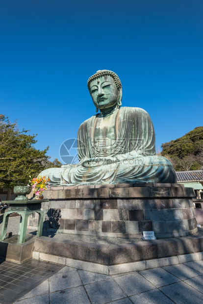 代布津日本川木仓的Kotokuin寺庙大佛图片