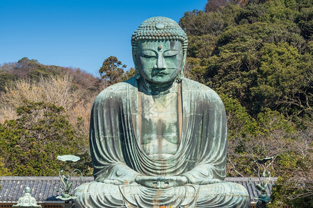 代布津日本川木仓的Kotokuin寺庙大佛图片