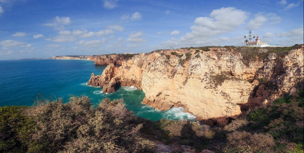 葡萄牙阿尔加夫海岸线全景图片