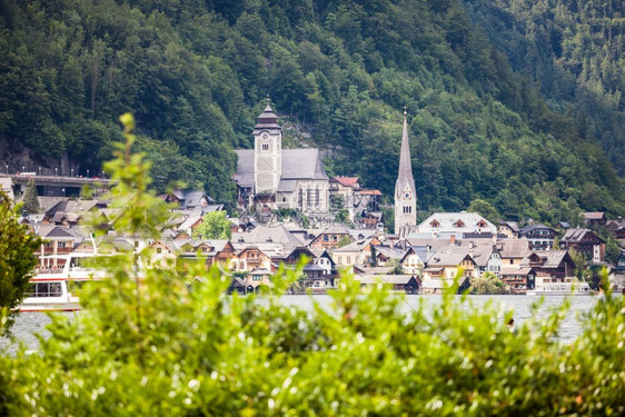 Hallstat村夏季全景观奥地利图片