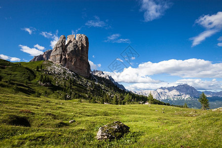 山丘景观意大利阿尔卑斯山DolomitesAlpsCinqueTori图片