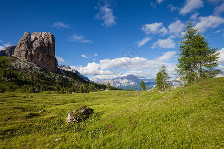 山丘景观意大利阿尔卑斯山DolomitesAlpsCinqueTori图片
