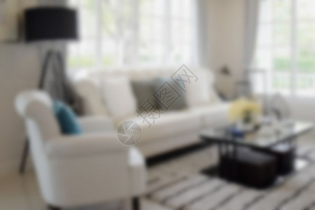 白色沙发的起居室模糊图像图片