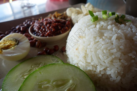 Nasilemak传统马来人辣饭图片