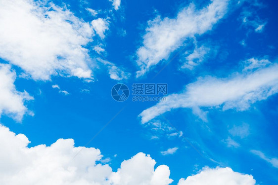 云蓝天线图片