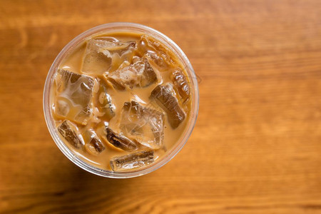 冰牛奶咖啡顶部视图图片