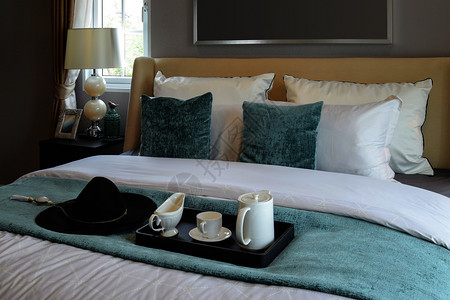 古典风格的卧室布置图片