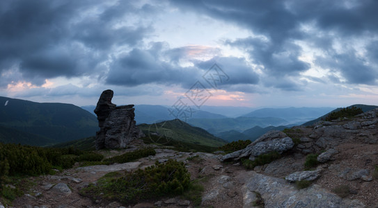 喜忧山日出全景图片