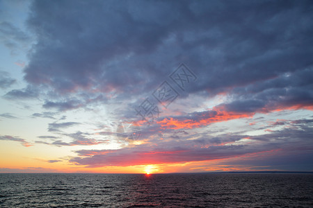 芬兰湾波罗的海美丽日落海景图片