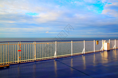 游轮露甲板图片素材