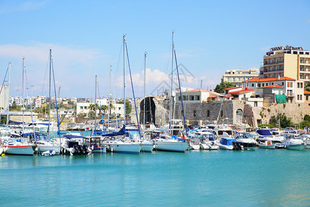 希腊克里特海拉利翁港希腊里特的船舶和游艇图片