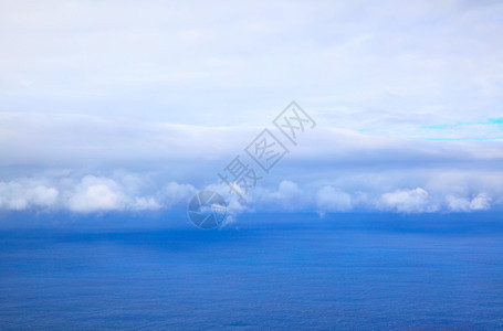 大西洋地平线和天空美丽的海景云自然照片背景图片