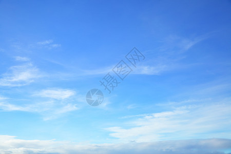 仅接近清蓝天空自然照片背景图片