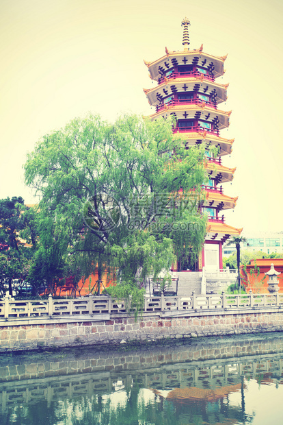 上海的塔反向风格形象图片