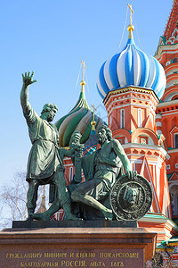 俄罗斯莫科红广场上的Minin和Pozharsky纪念碑18年向公民Minin和Pozharsky王子致谢俄罗斯图片