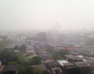 泰王国的暴雨图片