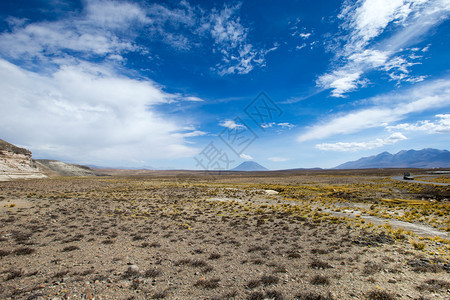 秘鲁安第斯山脉的风景图片