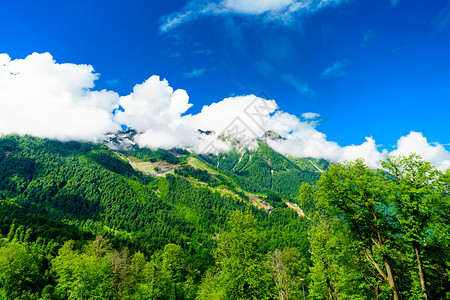 高加索山脉地景观图片