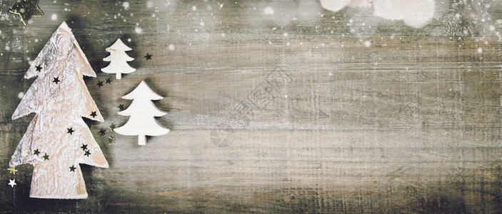 圣诞的木质背景为所有圣诞设计提供复制空间旧木质配有圣诞装饰主题用于在圣诞节展示壁纸和产品顶部视图图片