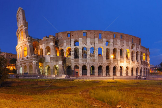 意大利罗马市蓝色时段又称FlavianAmphifieatre的ColosseumorColiseum这是有史以来在意大利罗马老图片