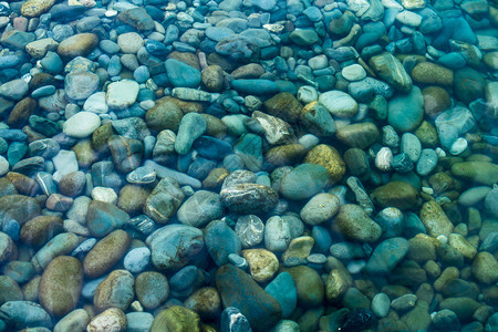 海水下石和碎图片